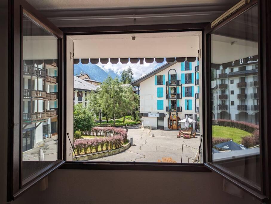 Central Spacious Flat With Private Parking 샤모니 외부 사진