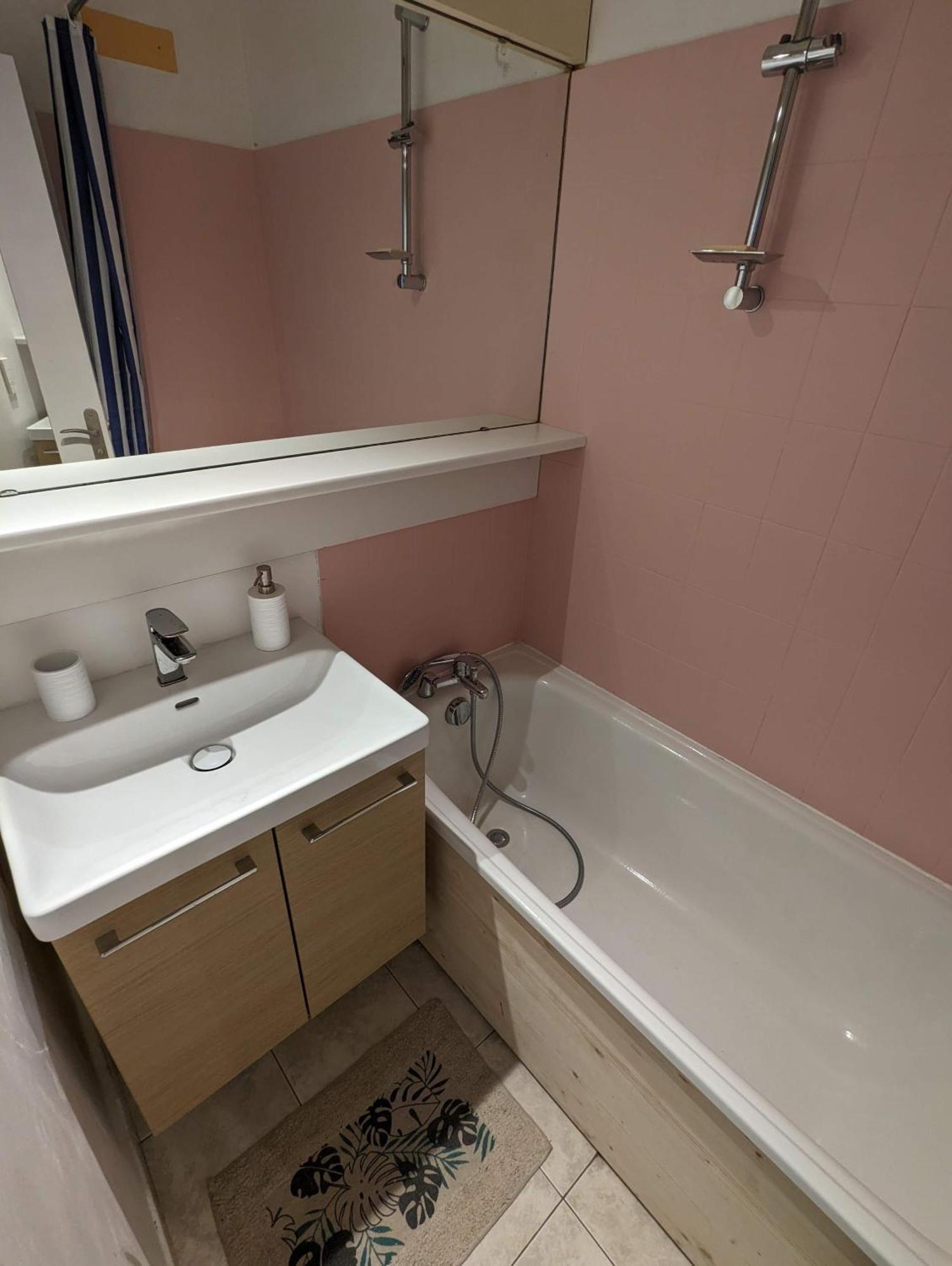 Central Spacious Flat With Private Parking 샤모니 외부 사진